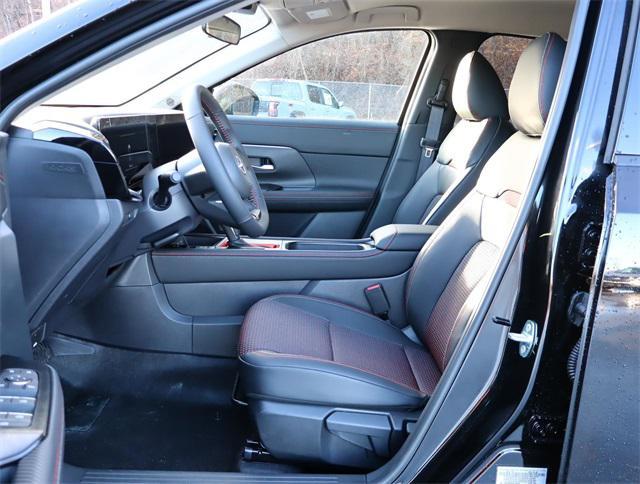 new 2025 Nissan Kicks car, priced at $29,428
