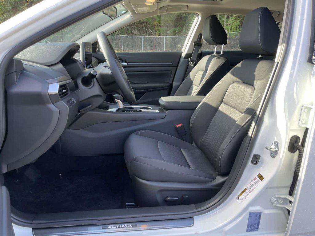 new 2025 Nissan Altima car, priced at $30,302