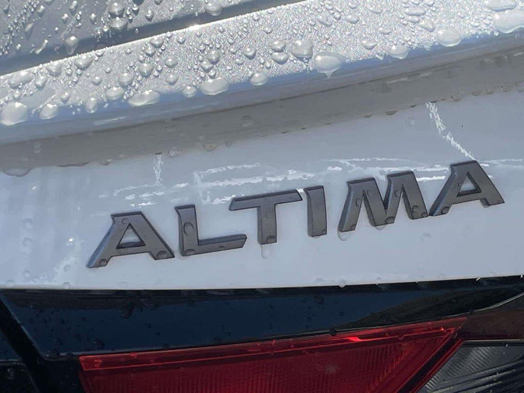 new 2025 Nissan Altima car, priced at $30,302