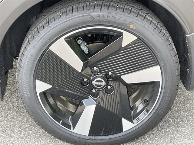 new 2025 Nissan Kicks car, priced at $30,657