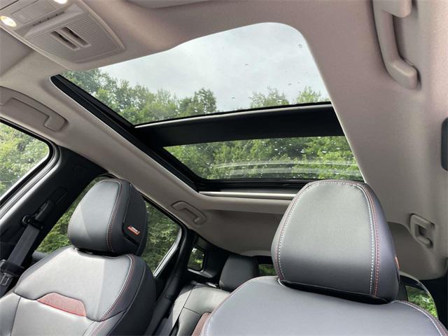 new 2025 Nissan Kicks car, priced at $30,657