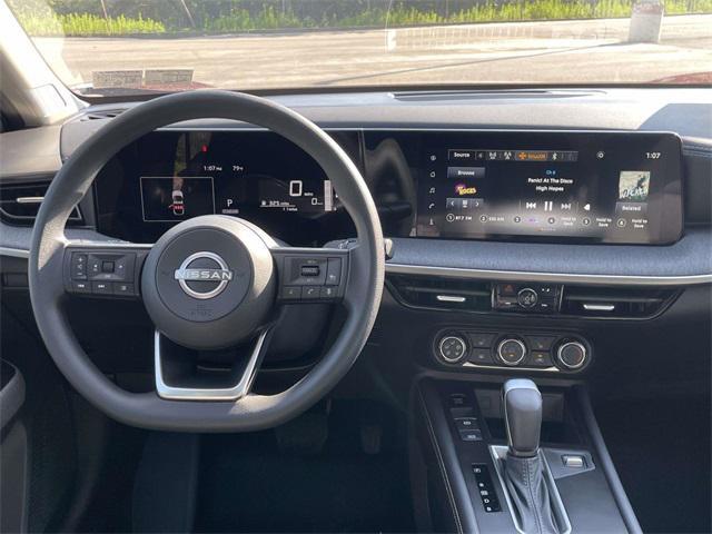 new 2025 Nissan Kicks car, priced at $28,483