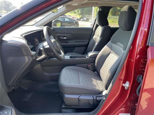 new 2025 Nissan Kicks car, priced at $28,483