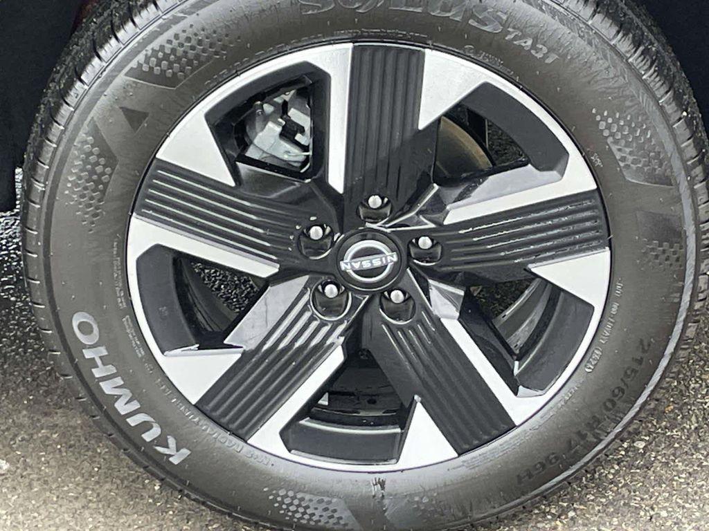 used 2025 Nissan Kicks car, priced at $23,369