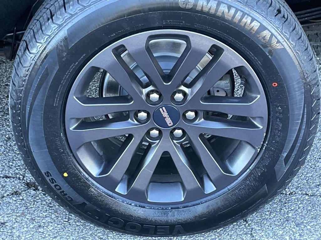 used 2020 GMC Canyon car, priced at $26,155