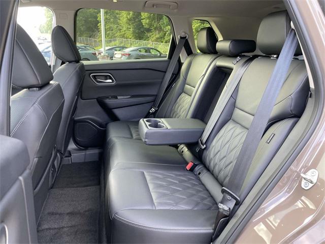 new 2025 Nissan Rogue car, priced at $41,177