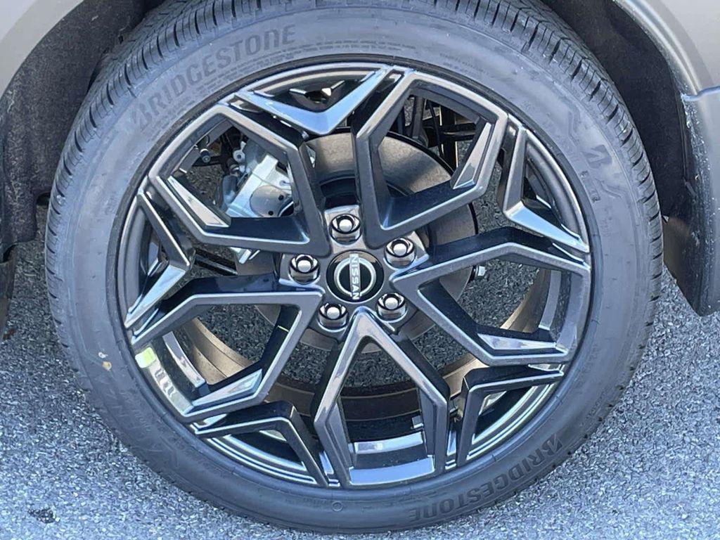 new 2026 Nissan Kicks car, priced at $33,000