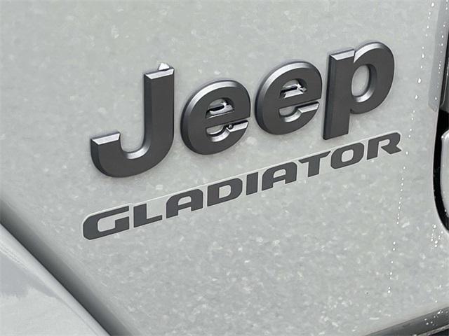 used 2022 Jeep Gladiator car, priced at $31,382