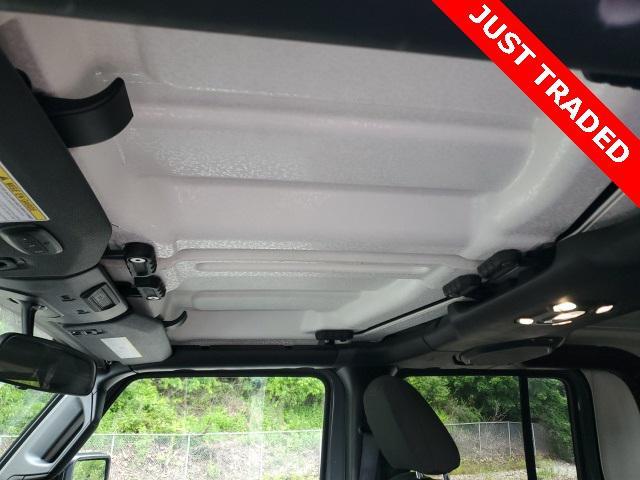 used 2022 Jeep Gladiator car, priced at $33,128