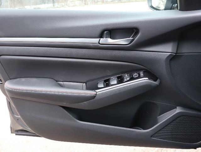 new 2025 Nissan Altima car, priced at $32,572
