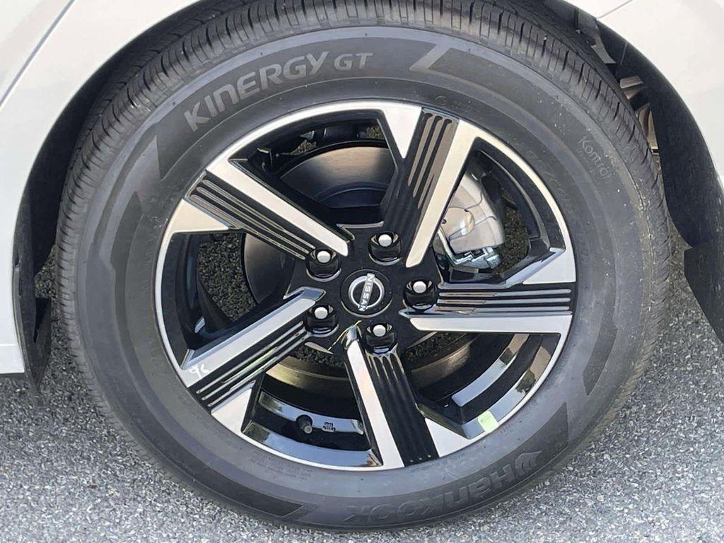 new 2025 Nissan Sentra car, priced at $23,354