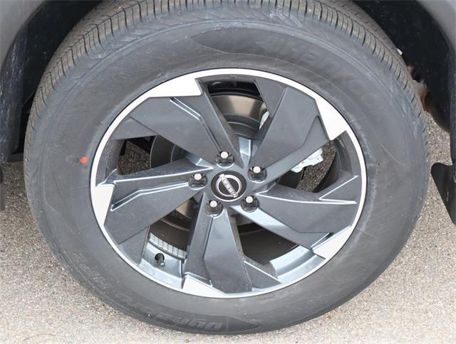 new 2025 Nissan Rogue car, priced at $33,704