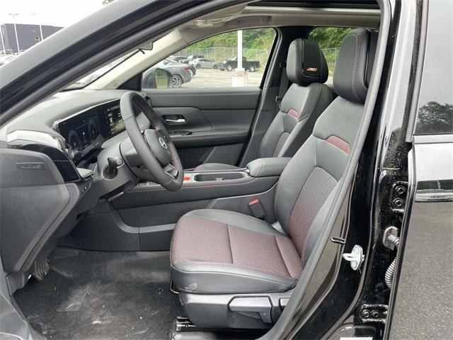 new 2025 Nissan Kicks car, priced at $30,235