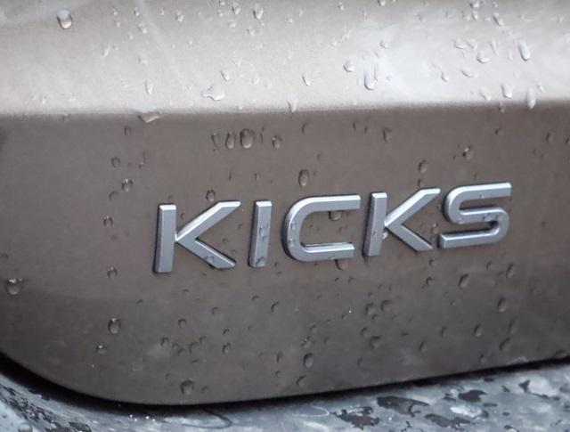 new 2025 Nissan Kicks car, priced at $29,010