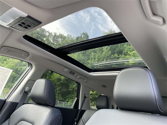new 2025 Nissan Pathfinder car, priced at $46,384