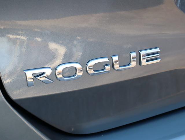 used 2015 Nissan Rogue car, priced at $11,799