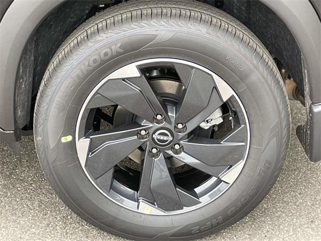 new 2025 Nissan Rogue car, priced at $33,713