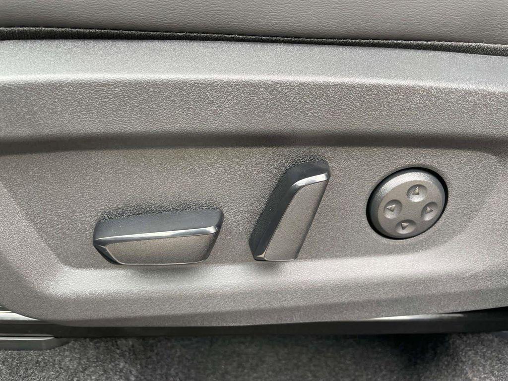 new 2025 Nissan Murano car, priced at $45,776