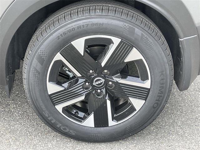 new 2025 Nissan Kicks car, priced at $26,969