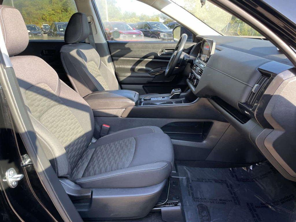 used 2024 Nissan Pathfinder car, priced at $30,899