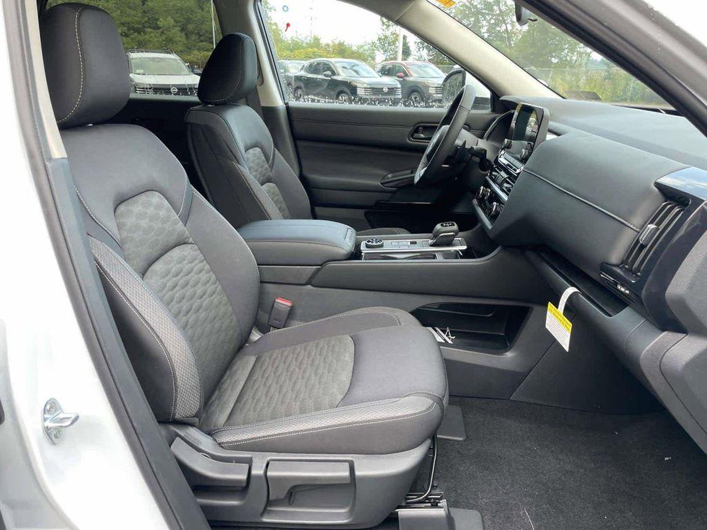 new 2025 Nissan Pathfinder car, priced at $36,468