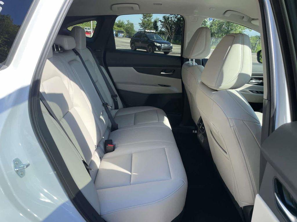 new 2025 Nissan Murano car, priced at $40,901