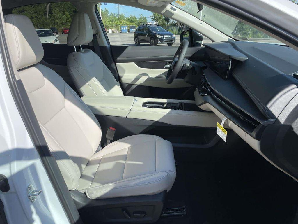 new 2025 Nissan Murano car, priced at $40,901