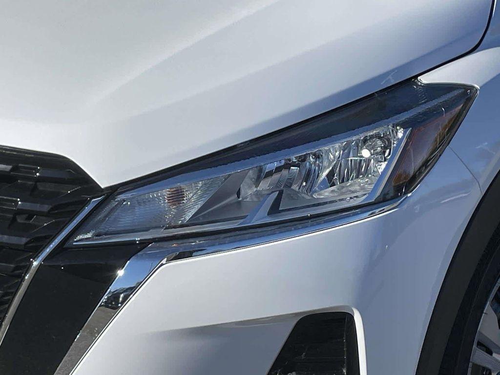 new 2025 Nissan Kicks car, priced at $22,575