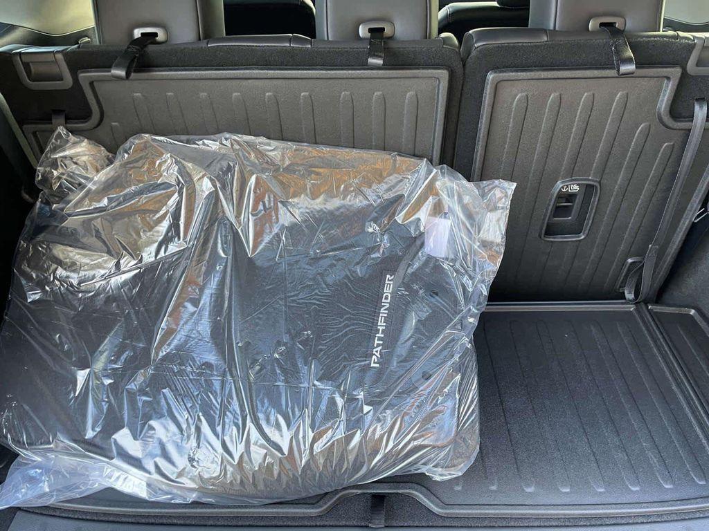 new 2025 Nissan Pathfinder car, priced at $42,280