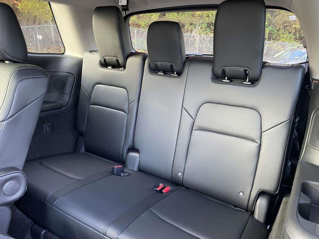 new 2025 Nissan Pathfinder car, priced at $42,280