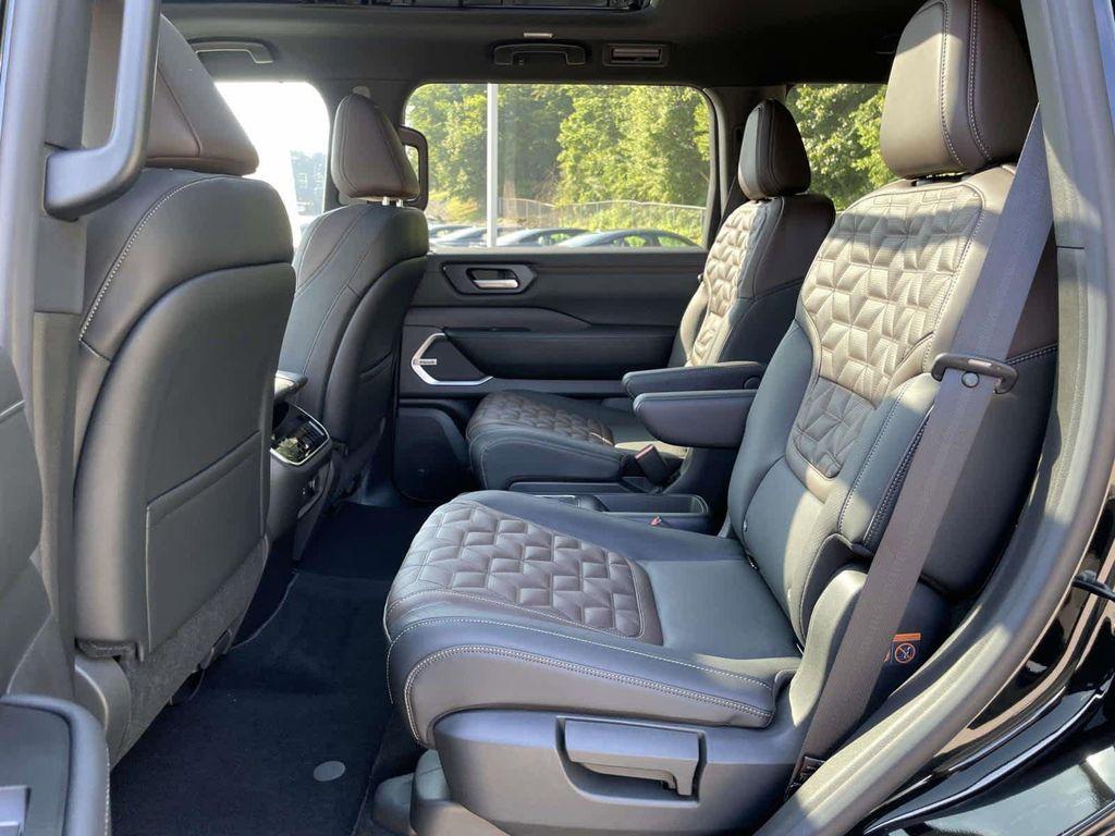 new 2025 Nissan Armada car, priced at $75,258