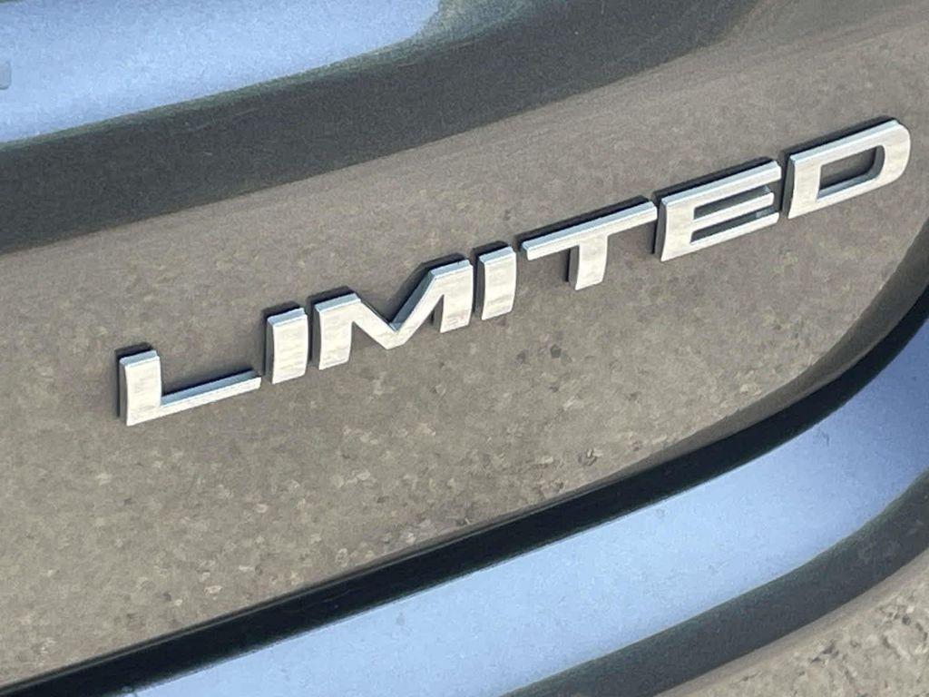 used 2022 Jeep Compass car, priced at $24,999
