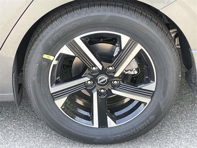 new 2025 Nissan Sentra car, priced at $23,401