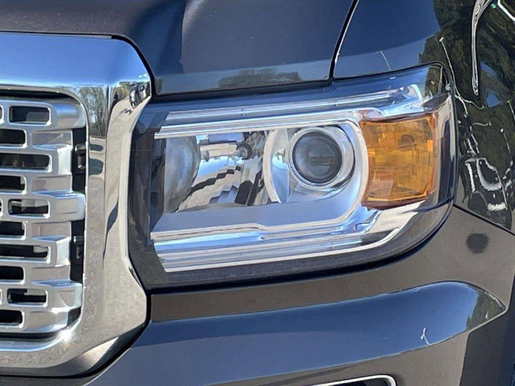 used 2019 GMC Canyon car, priced at $25,991