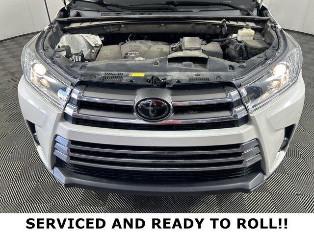 used 2018 Toyota Highlander car, priced at $21,880