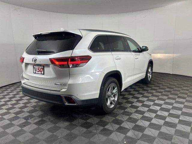 used 2018 Toyota Highlander car, priced at $21,880