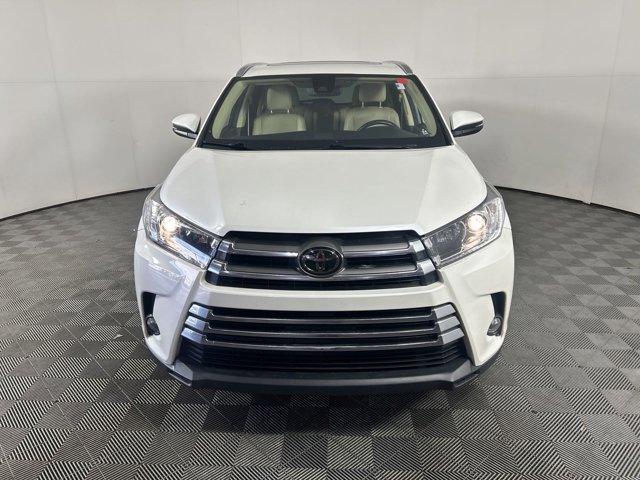 used 2018 Toyota Highlander car, priced at $21,880