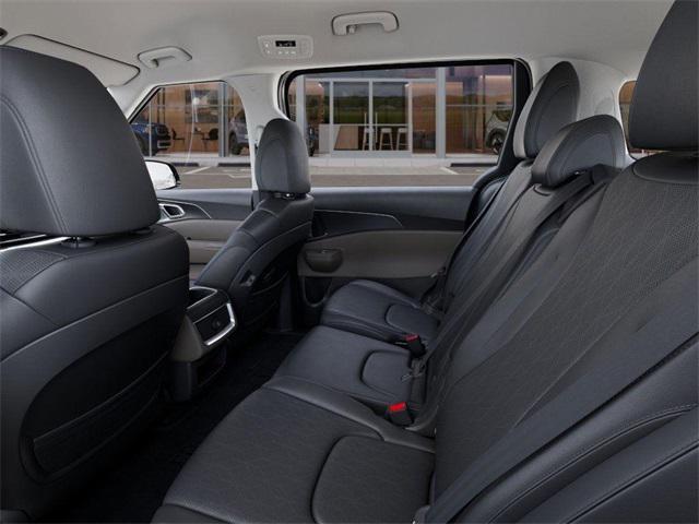 new 2025 Kia Carnival car, priced at $40,206