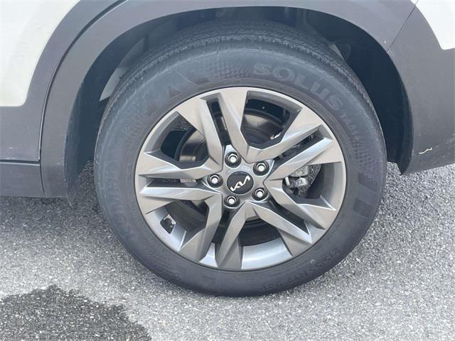 used 2023 Kia Seltos car, priced at $21,974