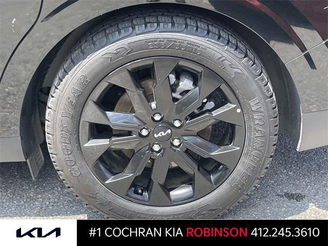 used 2024 Kia Carnival car, priced at $38,219