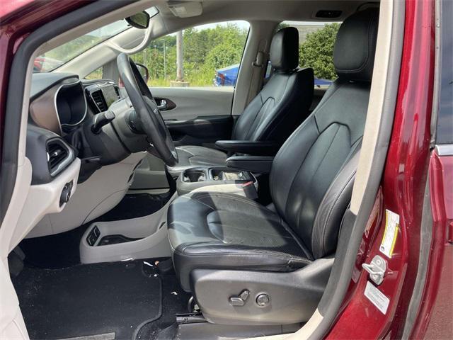 used 2018 Chrysler Pacifica car, priced at $15,963