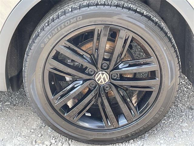 used 2022 Volkswagen Tiguan car, priced at $24,381