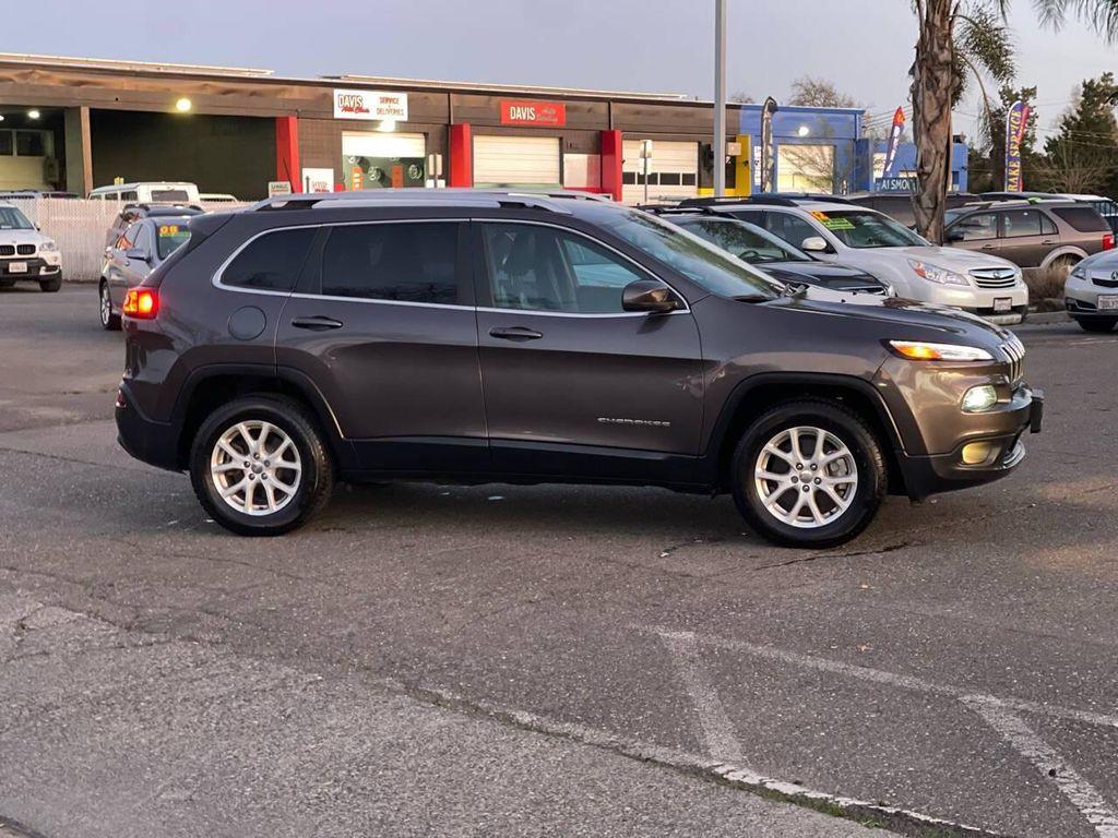 used 2018 Jeep Cherokee car, priced at $15,999