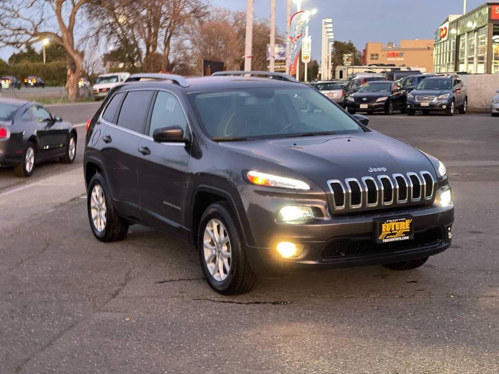 used 2018 Jeep Cherokee car, priced at $15,999