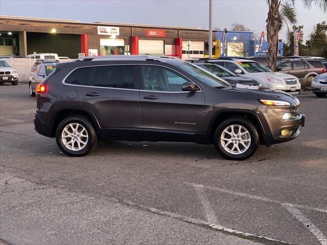 used 2018 Jeep Cherokee car, priced at $16,500