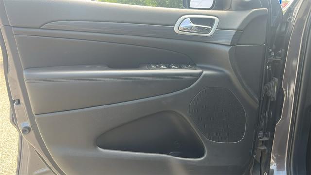 used 2021 Jeep Grand Cherokee car, priced at $24,995