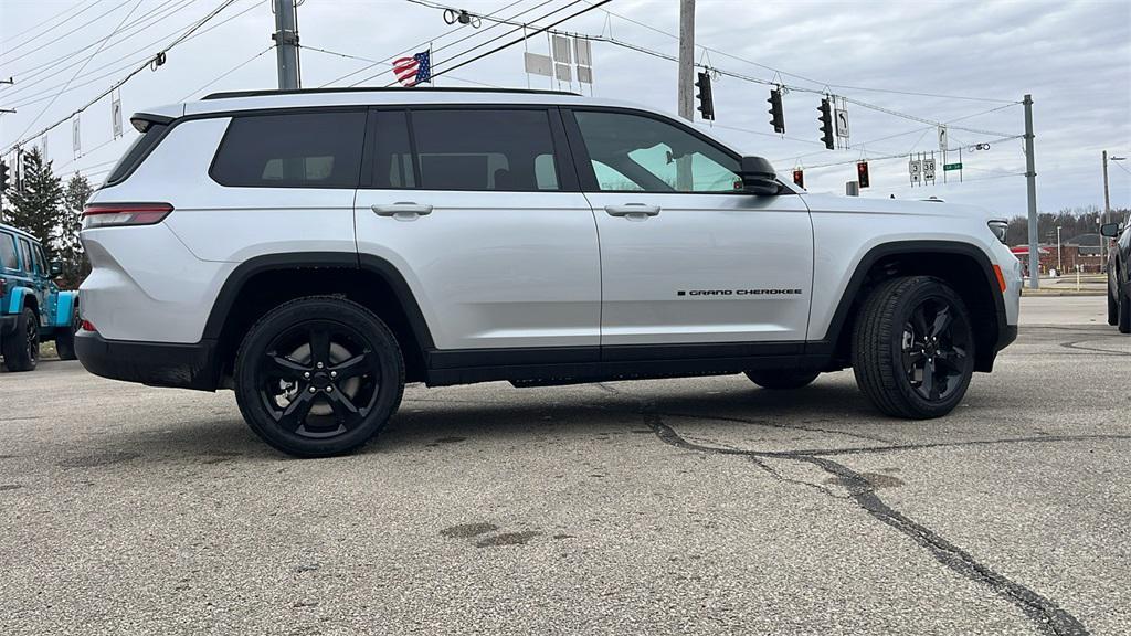 new 2025 Jeep Grand Cherokee L car, priced at $48,411