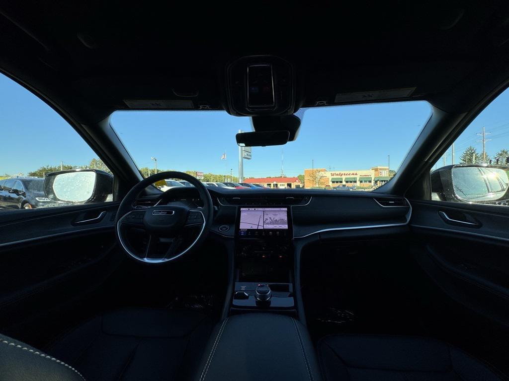 new 2025 Jeep Grand Cherokee L car, priced at $50,717