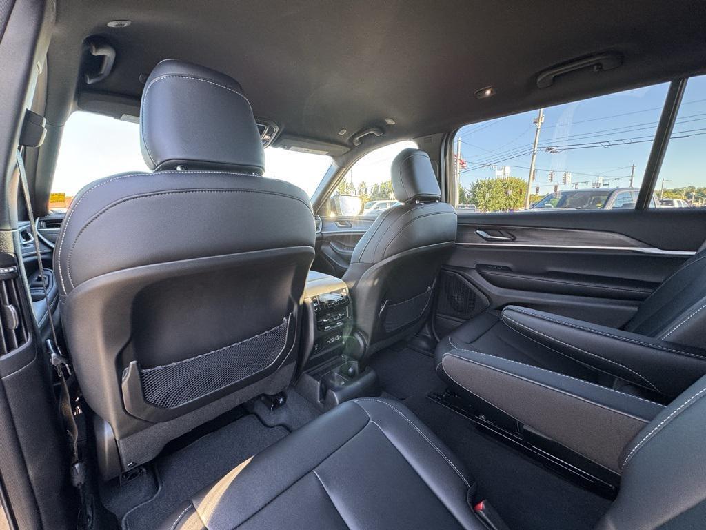 new 2025 Jeep Grand Cherokee L car, priced at $50,717