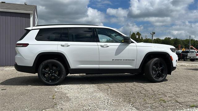 new 2024 Jeep Grand Cherokee L car, priced at $54,425